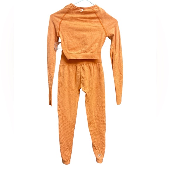 Gymshark Vibrant Orange Athletic Set - Picture 6 of 7